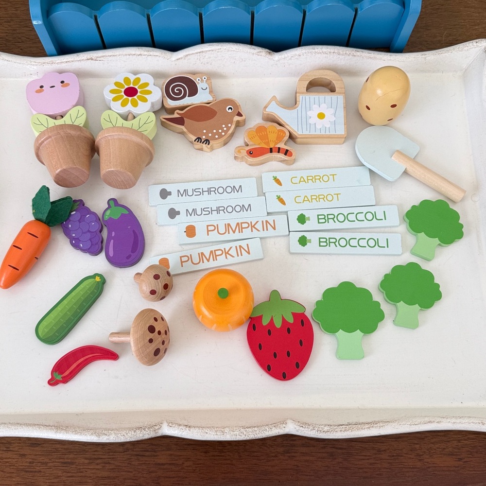 Wooden Flower Vegetable Garden Playset - Picture 6 of 8